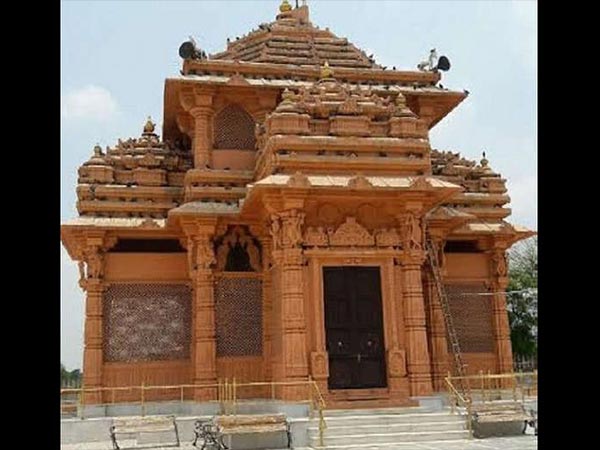 অন্য কোনও দেবতার মন্দির থাকলে