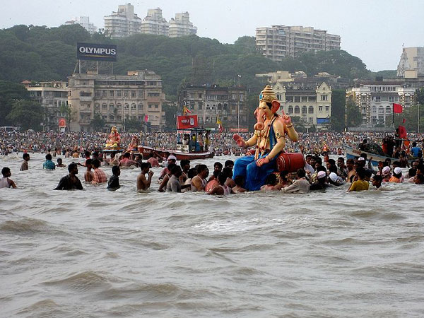 গণেশ বিসর্জনের সময় এই বিষয়গুলো মাথায় রাখুন