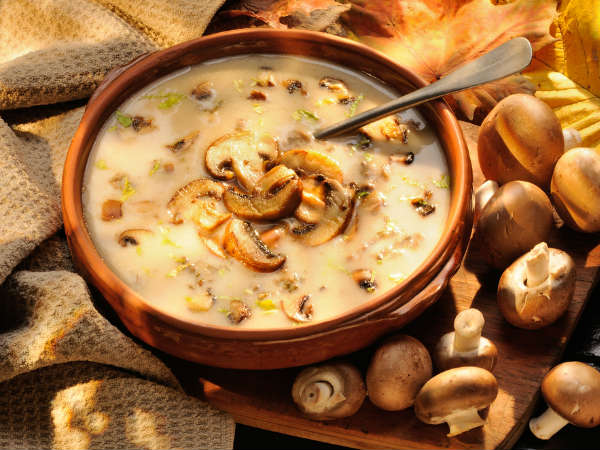 ৫) মাশরুম স্যুপ