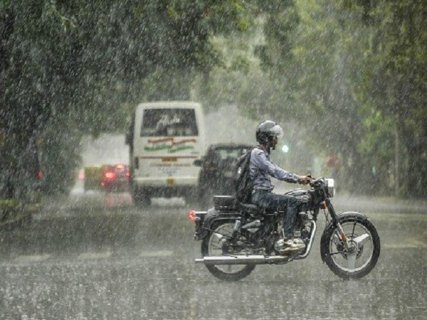 ঘূর্ণিঝড়ের পর