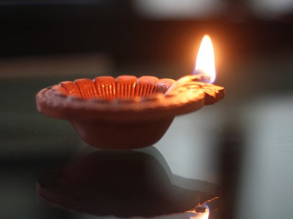 লাল সলতে ব্যবহার করুন