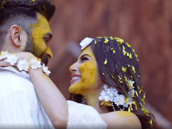 মৌনি ও সুরজের গায়ে হলুদ