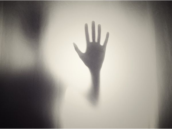 ছায়া দেখবেন না