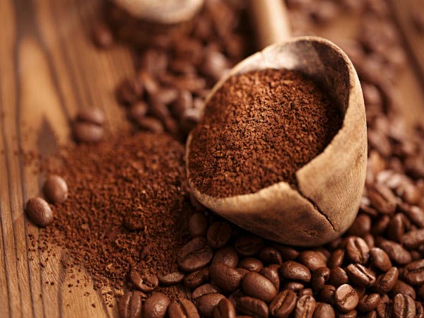 অলিভ অয়েল, অ্যালোভেরা জেল ও কফি পাউডার