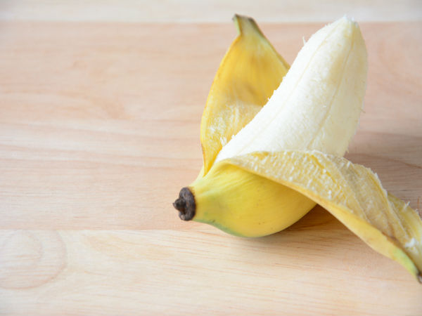 লেবুর রস এবং কলার খোসা
