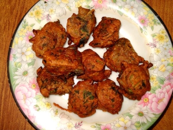 ম্যাগি পকোড়া তৈরির রেসিপি